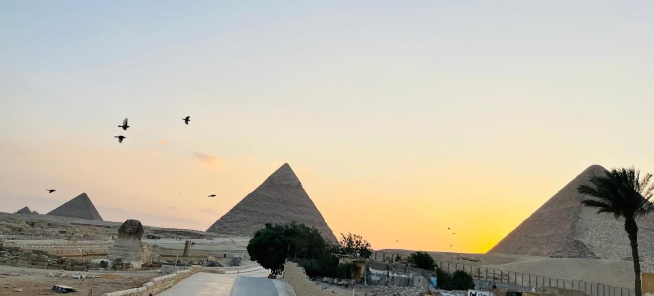 The Gate Hotel Front Pyramids & Sphinx View Kafret el-Gabal Exteriör bild