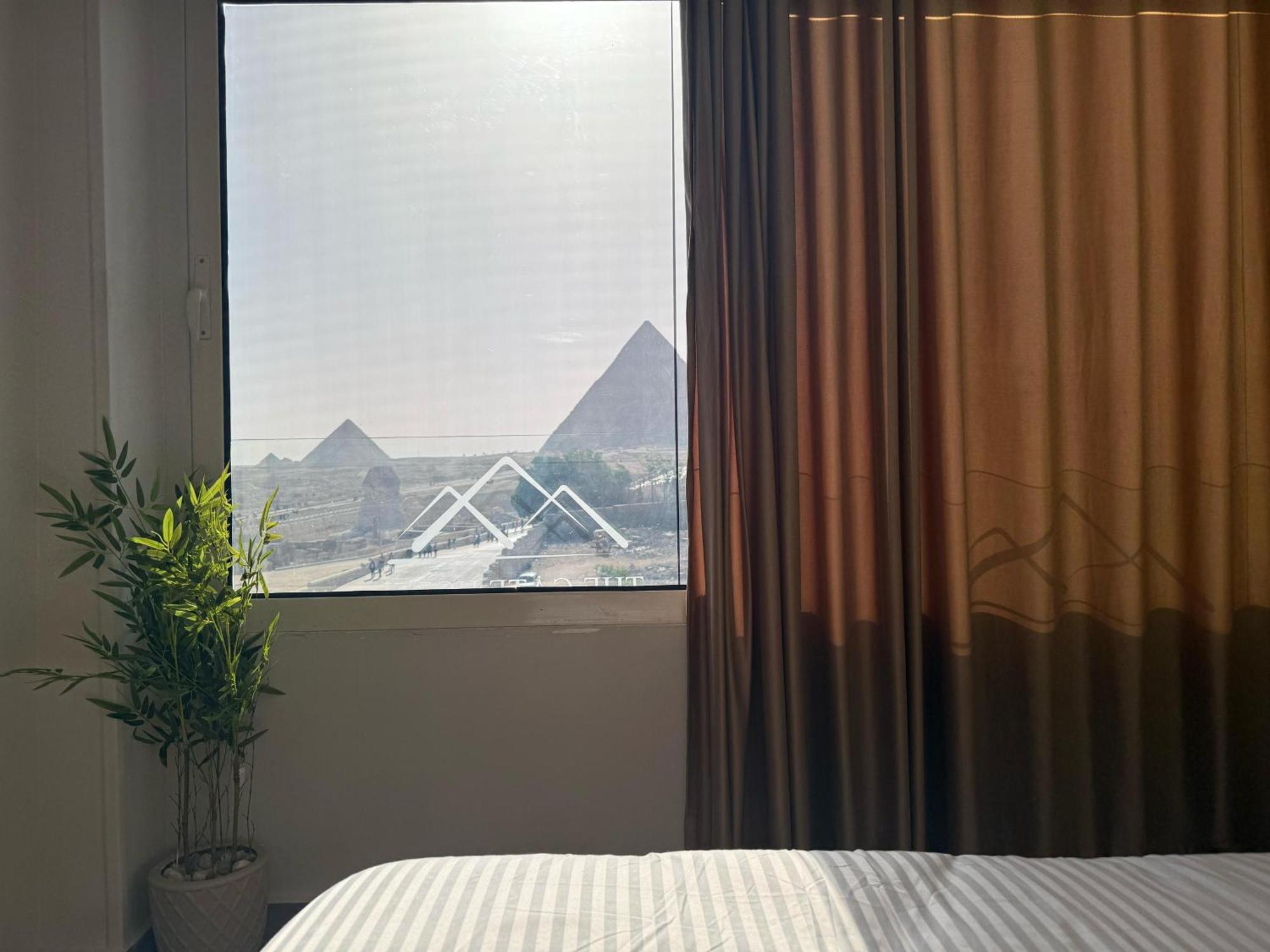 The Gate Hotel Front Pyramids & Sphinx View Kafret el-Gabal Exteriör bild