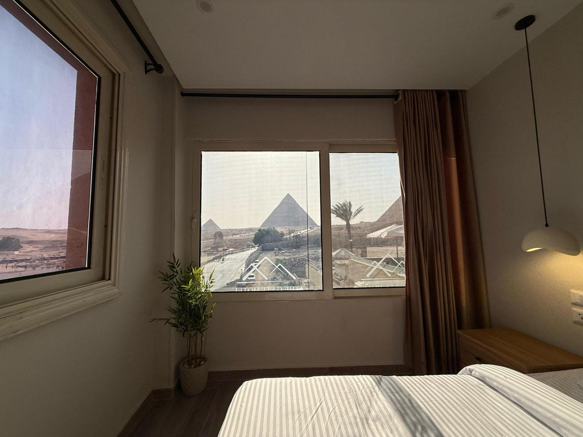 The Gate Hotel Front Pyramids & Sphinx View Kafret el-Gabal Exteriör bild